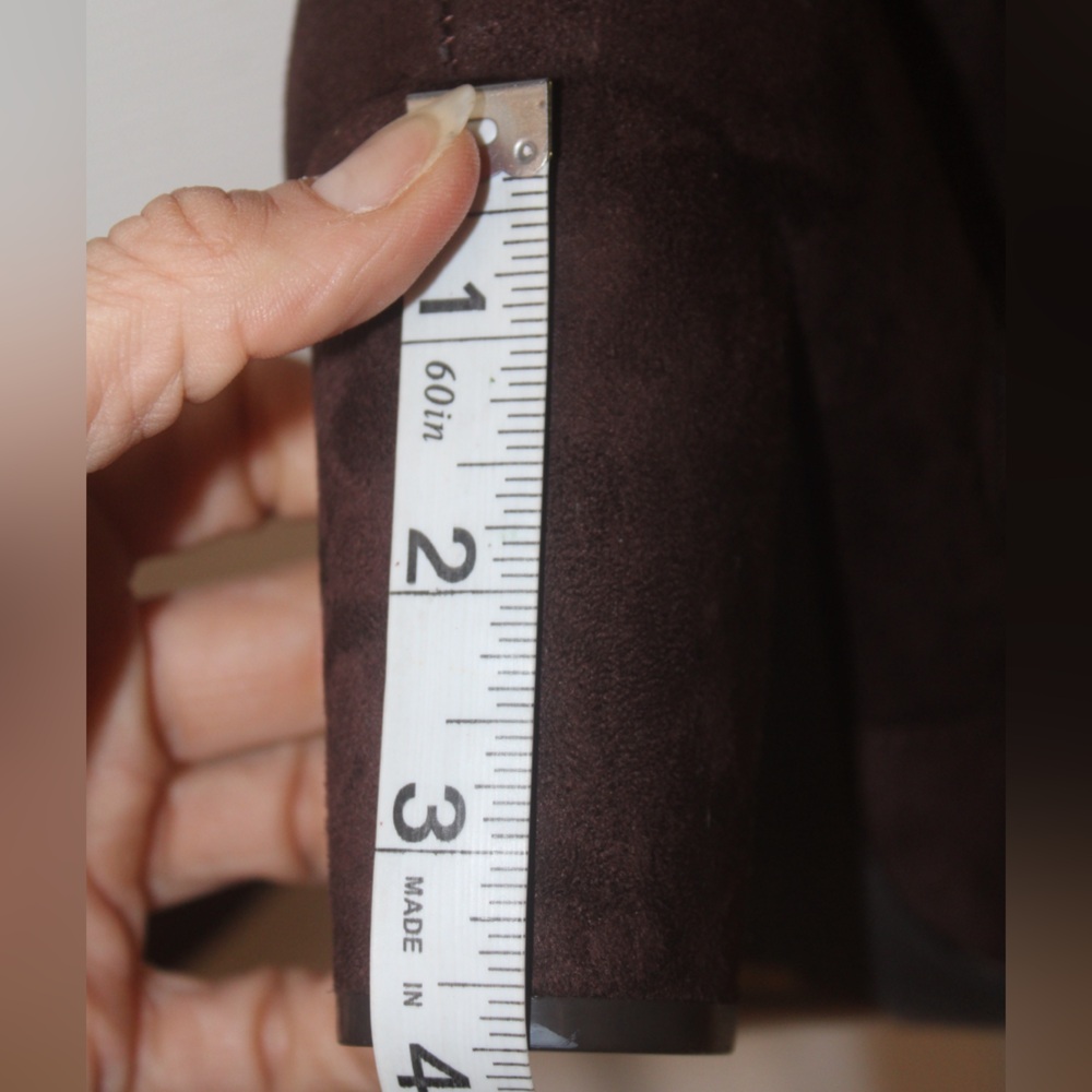 BAMBOO Size 10 Brown Over the Knee Suede Boots with tie on back - Picture 7 of 13